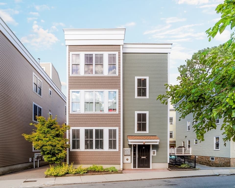 28 Forbes St # 1, Boston MA 02130
