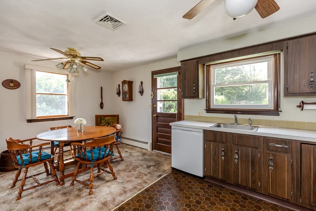 21 Evergreen Drive, Swansea MA 02777 photo 15