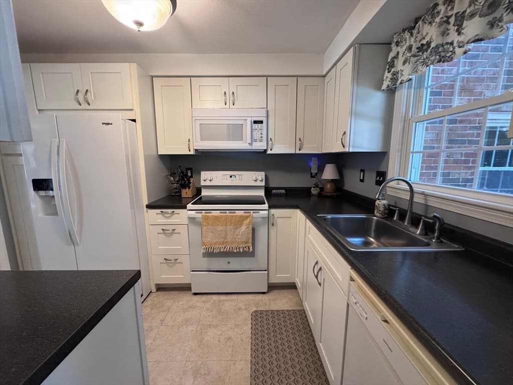 Condominium at 540 Granby Rd # 41, South Hadley MA 01075, South Hadley, photo 16 of 42