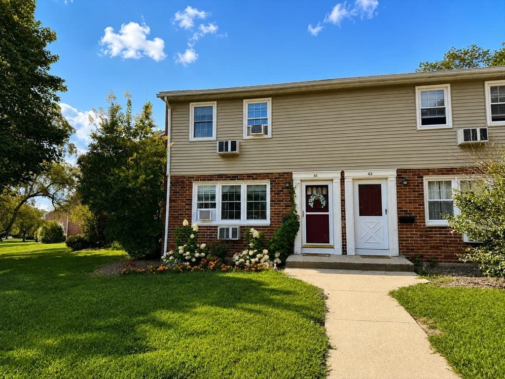 540 Granby Rd # 41, South Hadley MA 01075