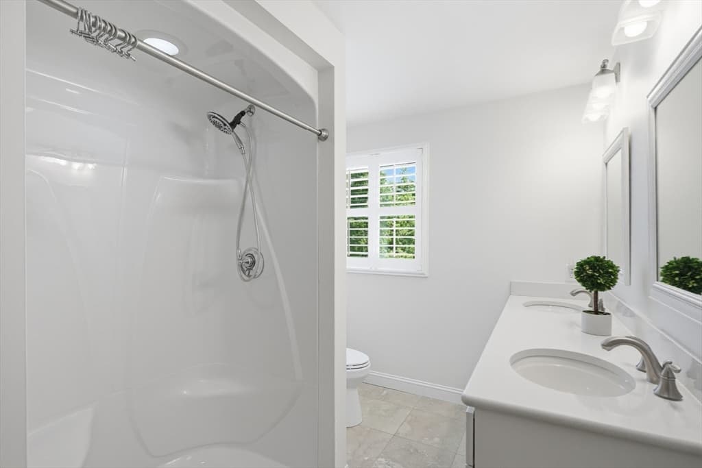 1566 Victory Hwy, North Smithfield RI 02896 photo 12