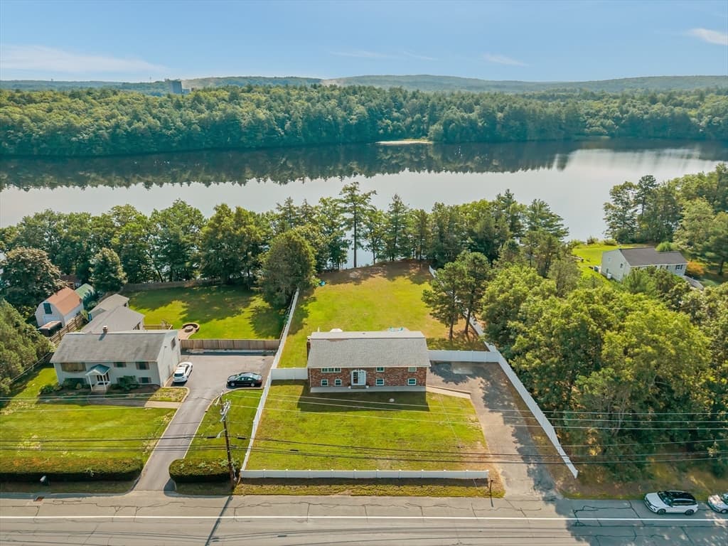1566 Victory Hwy, North Smithfield RI 02896 photo 7