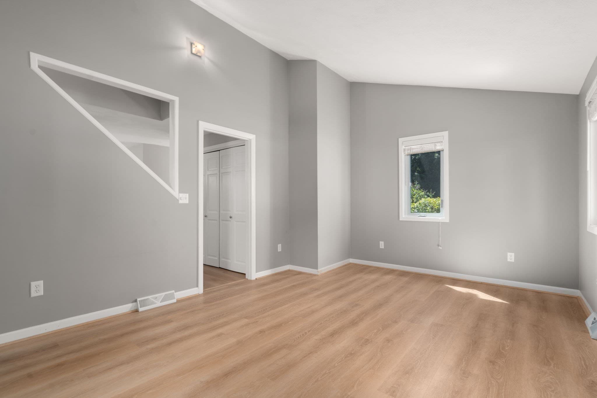 Condominium at 31 Blithewood Ave # 205, Worcester MA 01604, photo 16 of 34