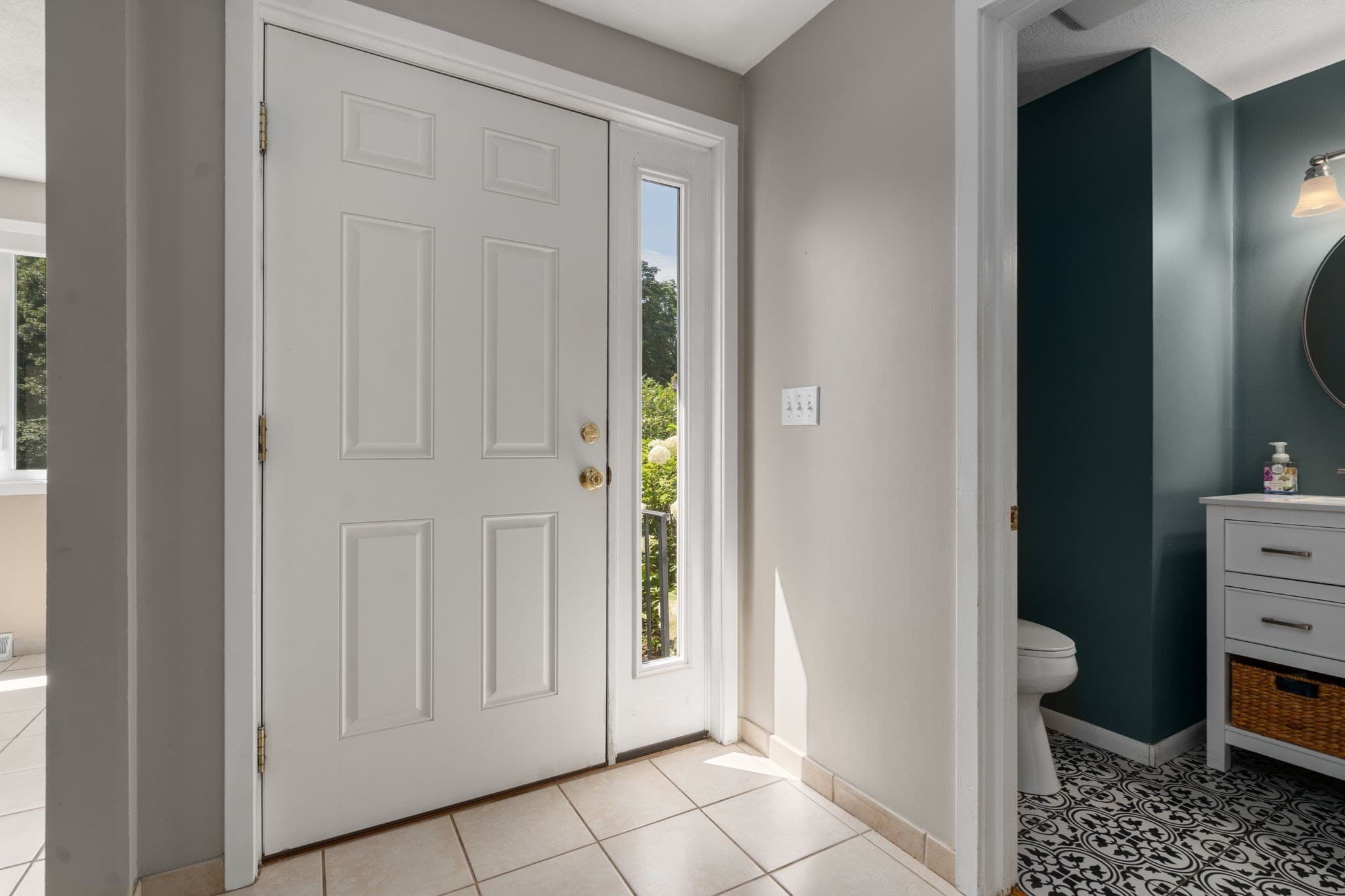 Condominium at 31 Blithewood Ave # 205, Worcester MA 01604, photo 31 of 34