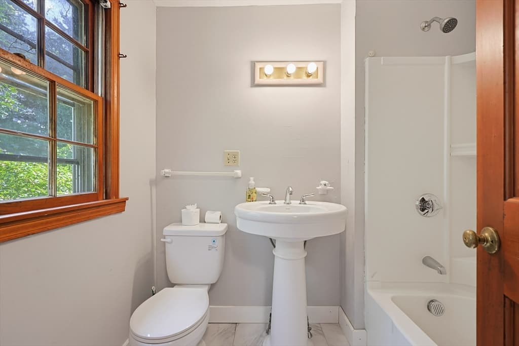109 Pine Street, Franklin MA 02038 photo 20