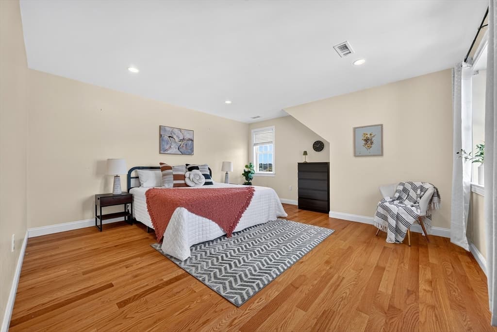 89 Overland Rd # 2, Waltham MA 02451 photo 17