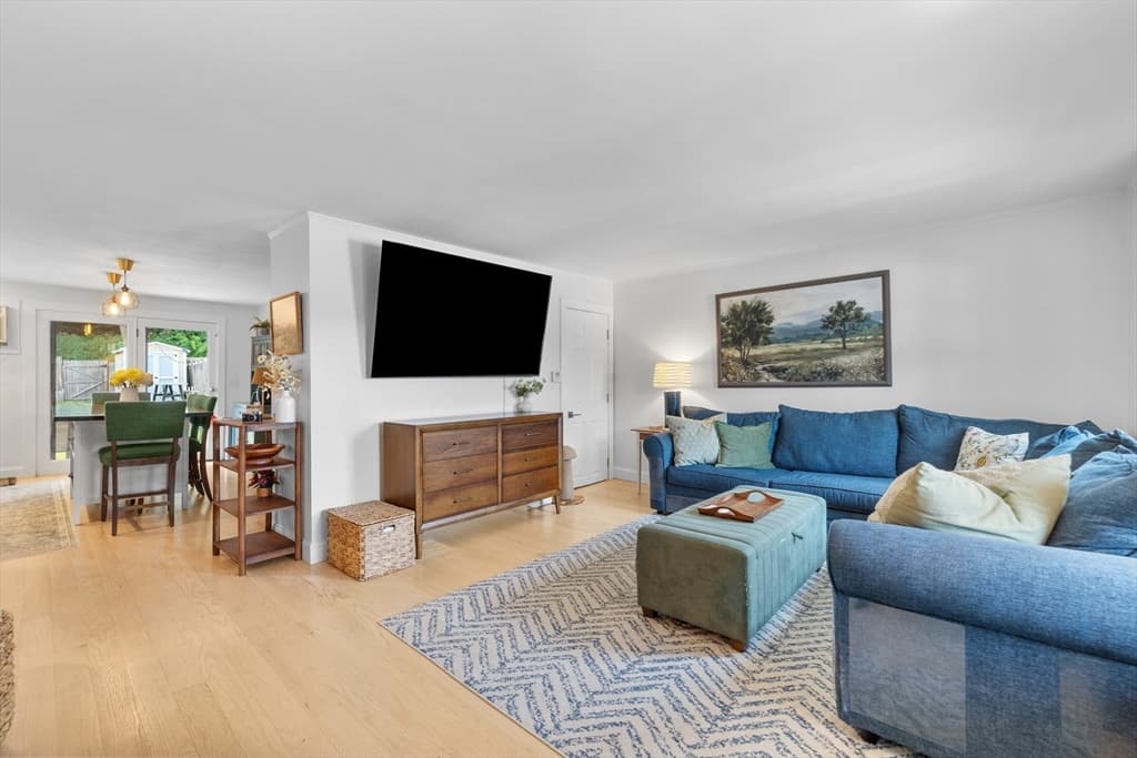 31 Merrimac St # 31, Amesbury MA 01913 photo 9