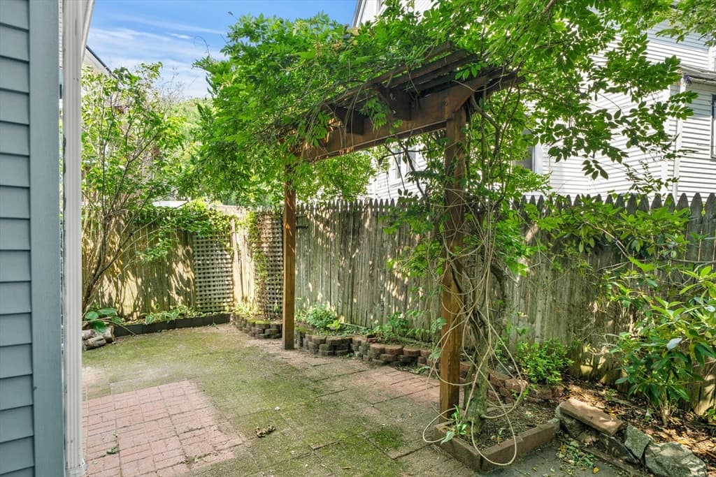 12 Oakridge Street, Boston MA 02124 photo 28