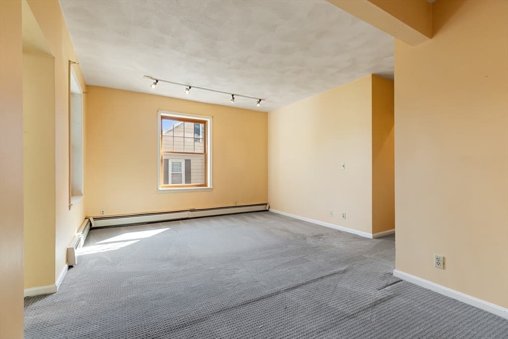42 Broad St # 3, Salem MA 01970 photo 11