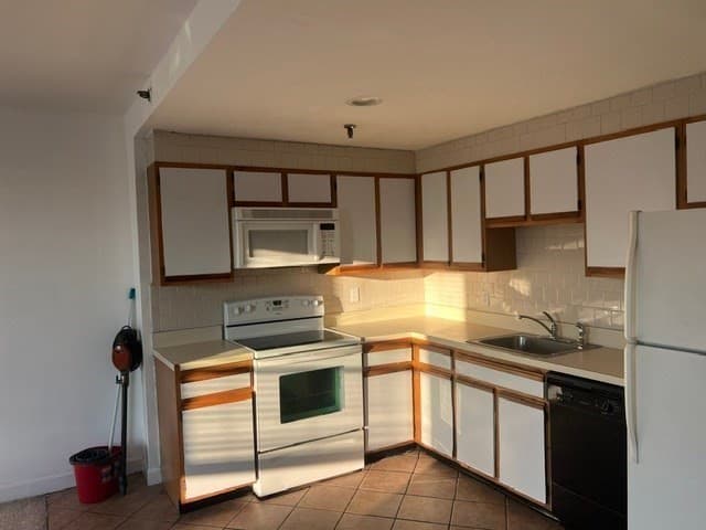 80 Foster St # 406, Peabody MA 01960 photo 17