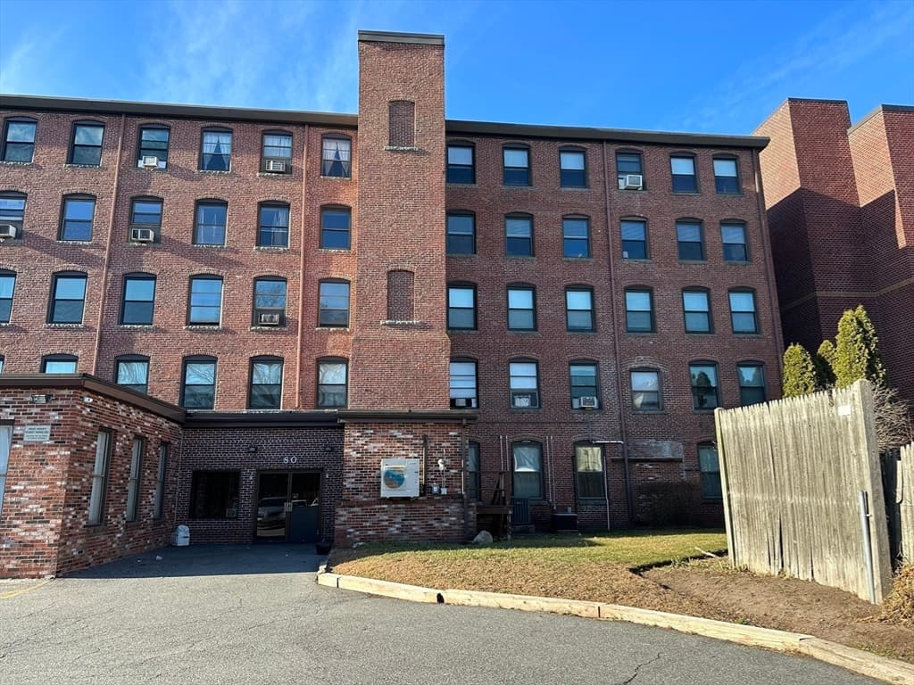 80 Foster St # 406, Peabody MA 01960