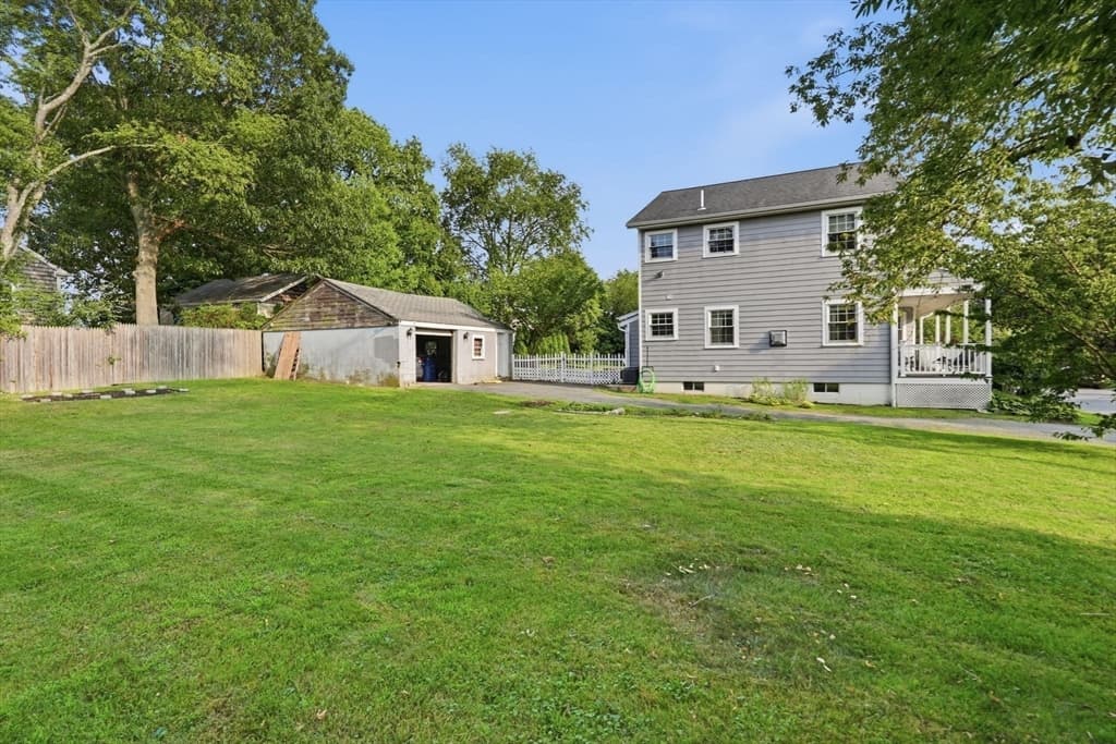 76 Whitlow St, New Bedford MA 02740 photo 22