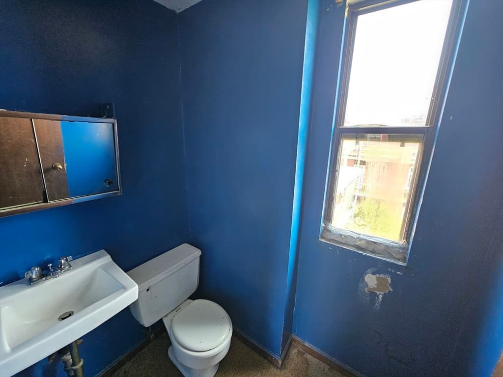 344 Maple St # 344, Holyoke MA 01040 photo 9