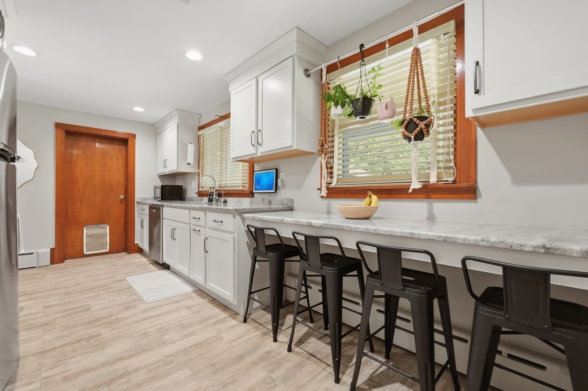 Single Family Residence at 663 Orchard St, Raynham MA 02767, Raynham, photo 10 of 35