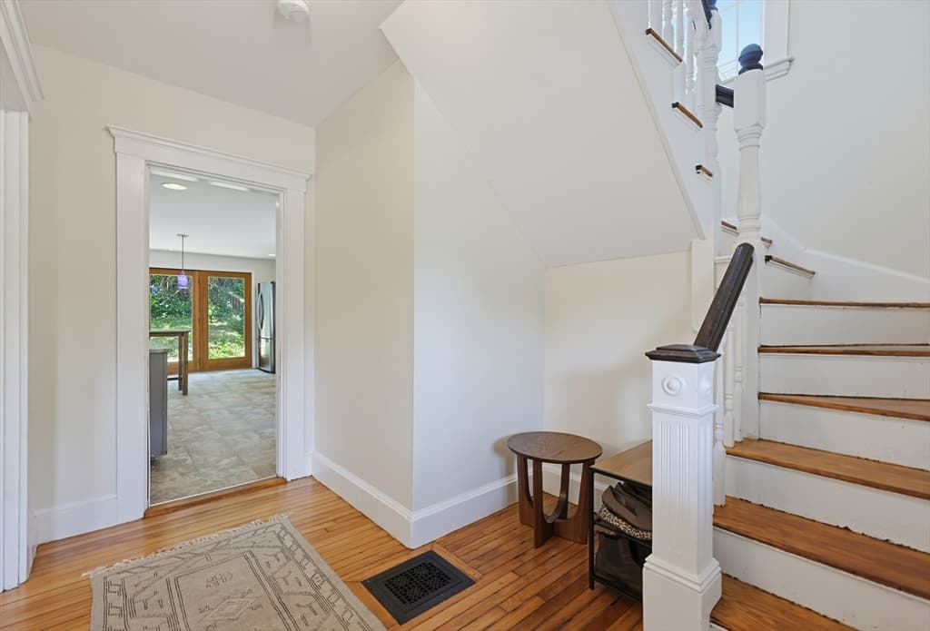 110 Essex St, Beverly MA 01915 photo 17