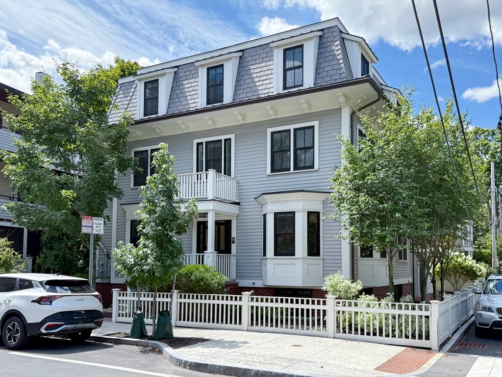 35 Willard St, Cambridge MA 02138