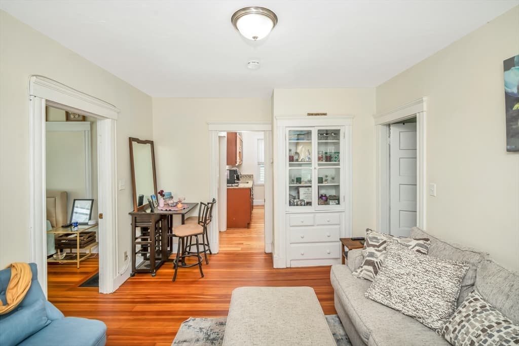 134 Willow St, Quincy MA 02170 photo 7