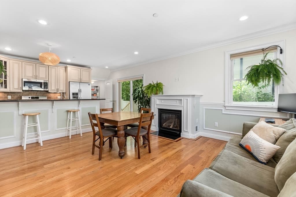 24 Custer St # 1, Boston MA 02130 photo 2