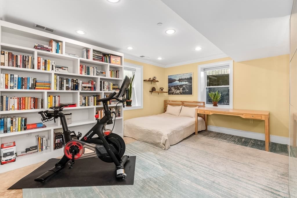 24 Custer St # 1, Boston MA 02130 photo 16