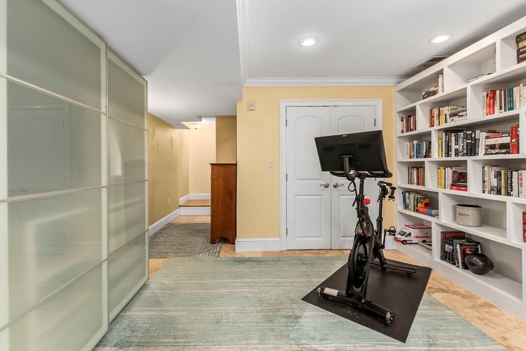 24 Custer St # 1, Boston MA 02130 photo 18
