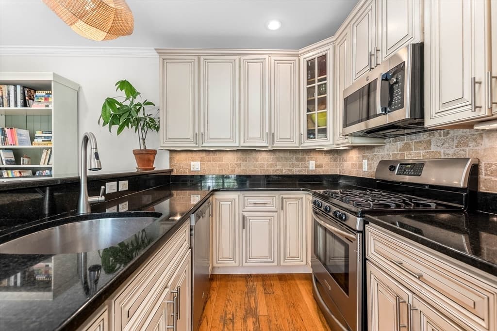 24 Custer St # 1, Boston MA 02130 photo 8