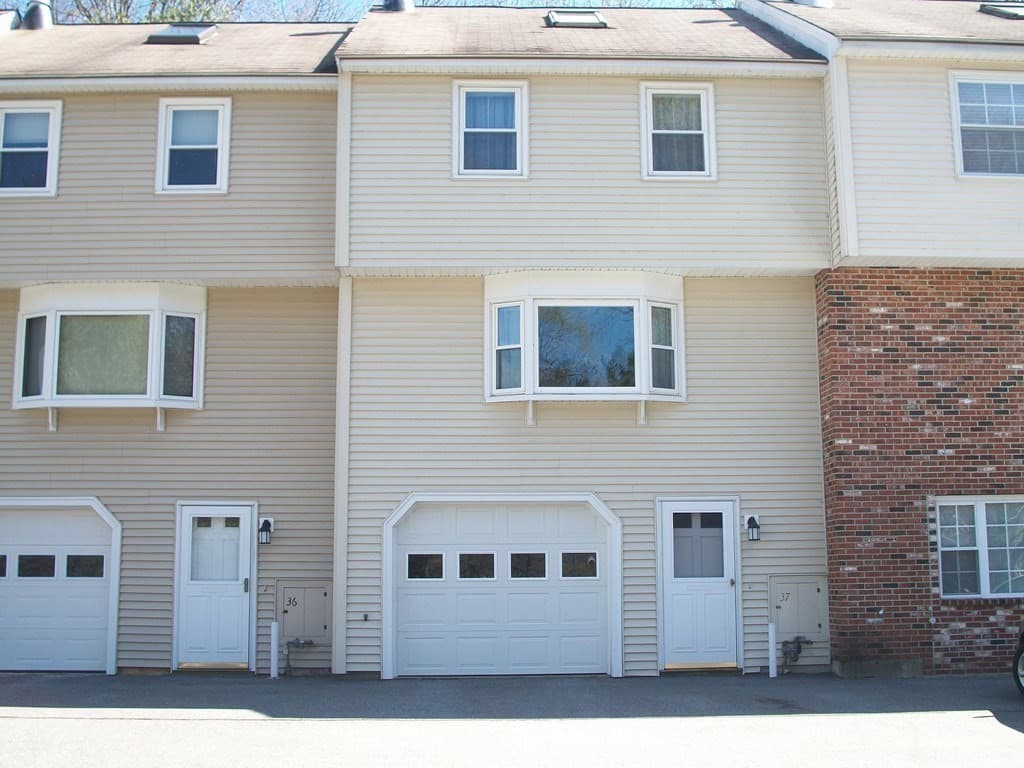 62 Frederick St # 37, Dracut MA 01826