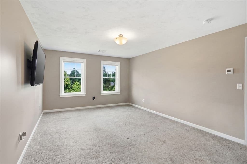 277 Yew St, Douglas MA 01516 photo 24