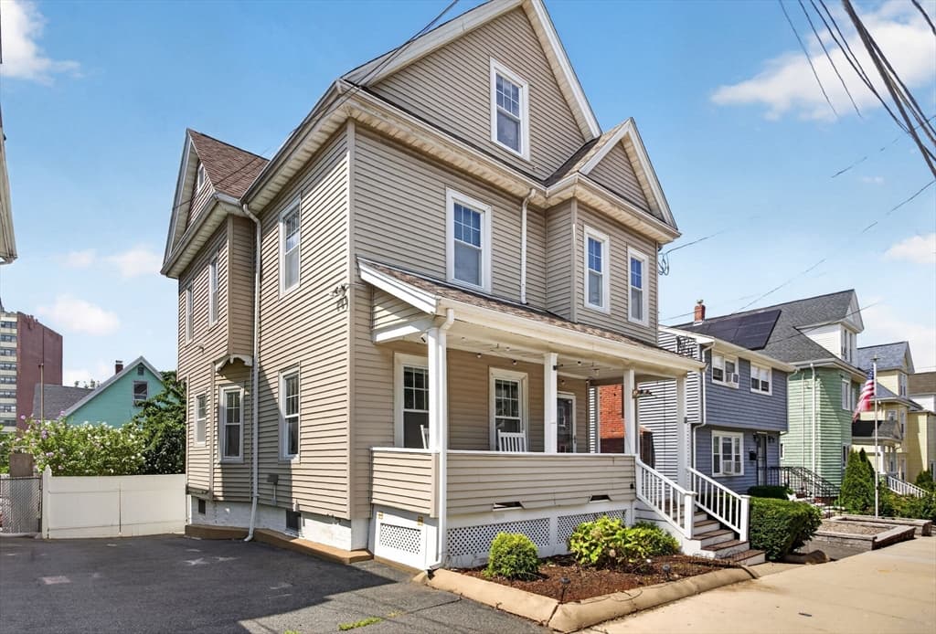 18 Henry St, Everett MA 02149