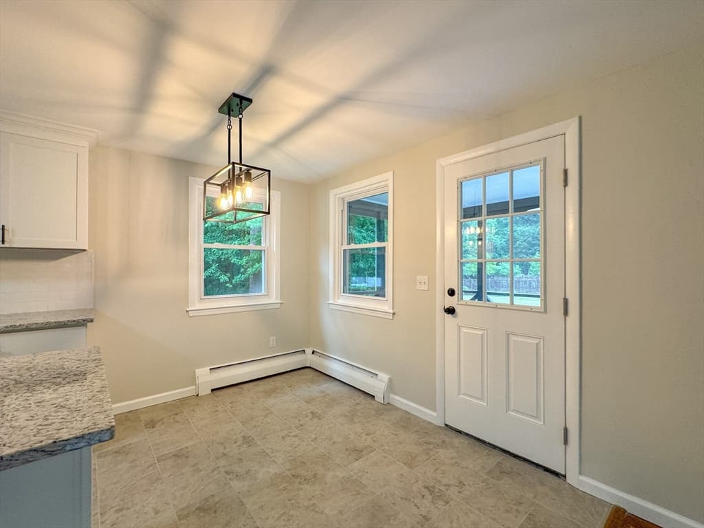 13 Center St, Medway MA 02053 photo 11