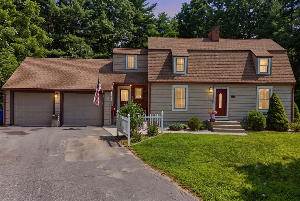 75 Tioga St, Springfield MA 01128