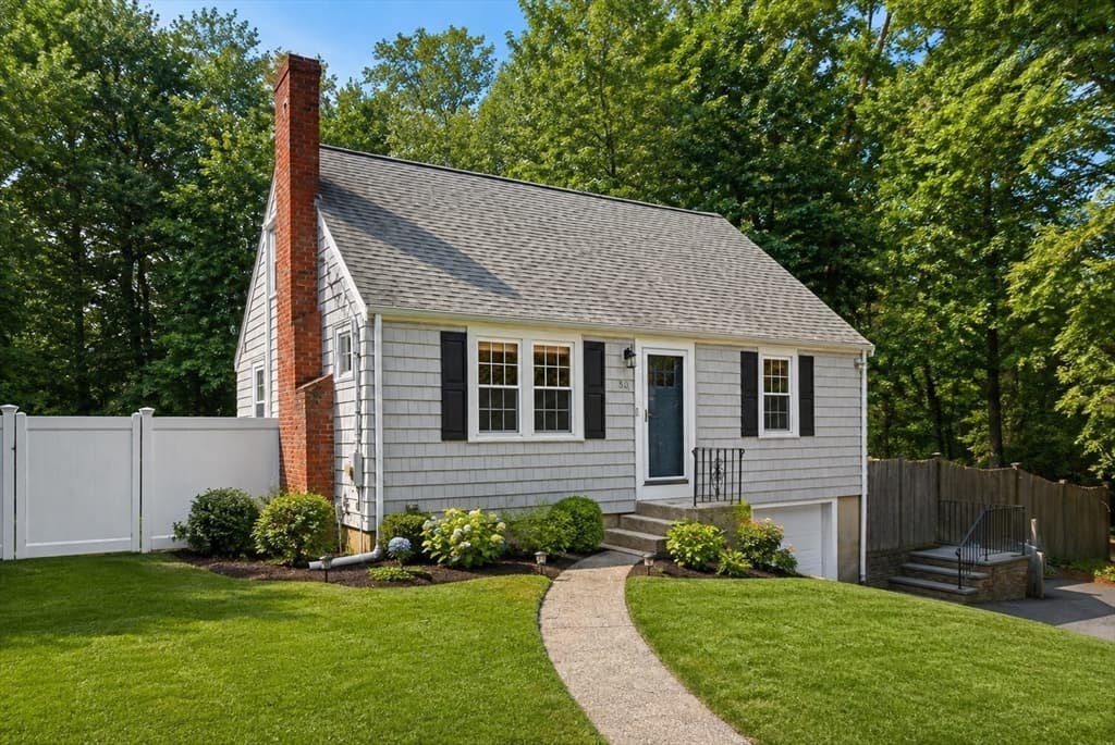 50 Rustic Rd, Walpole MA 02032