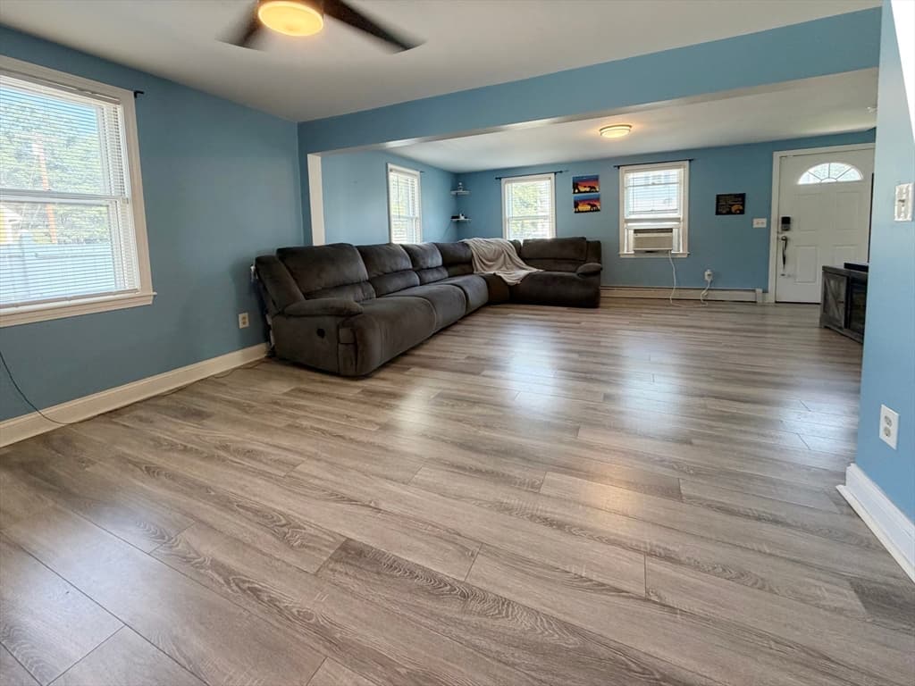 79 Lorchris St, Leominster MA 01453 photo 14