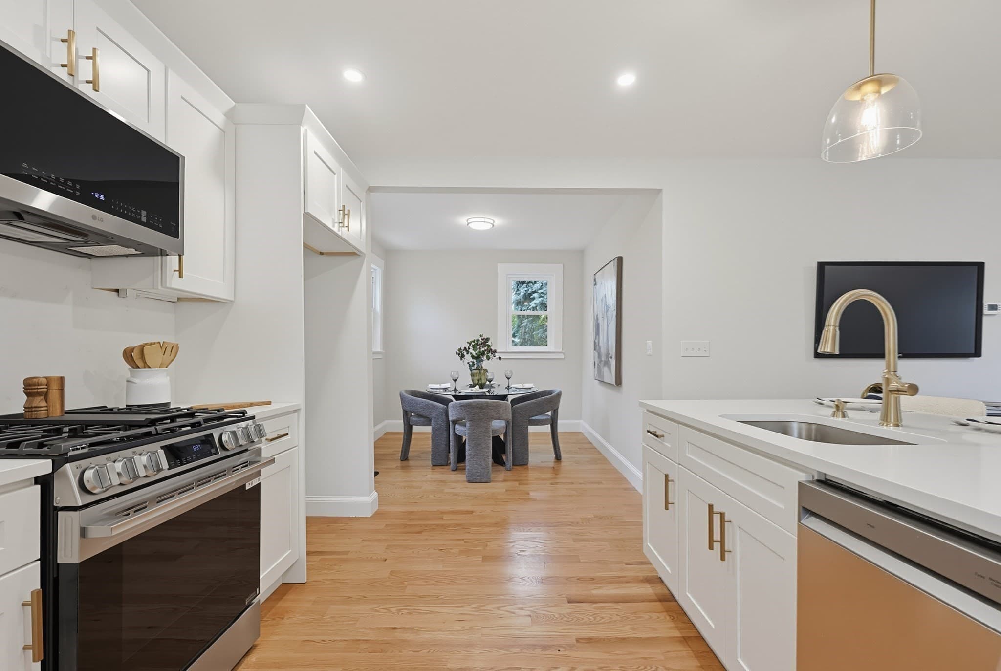 Single Family Residence at 302 Wachusett St, Boston MA 02130, Boston, photo 4 of 30