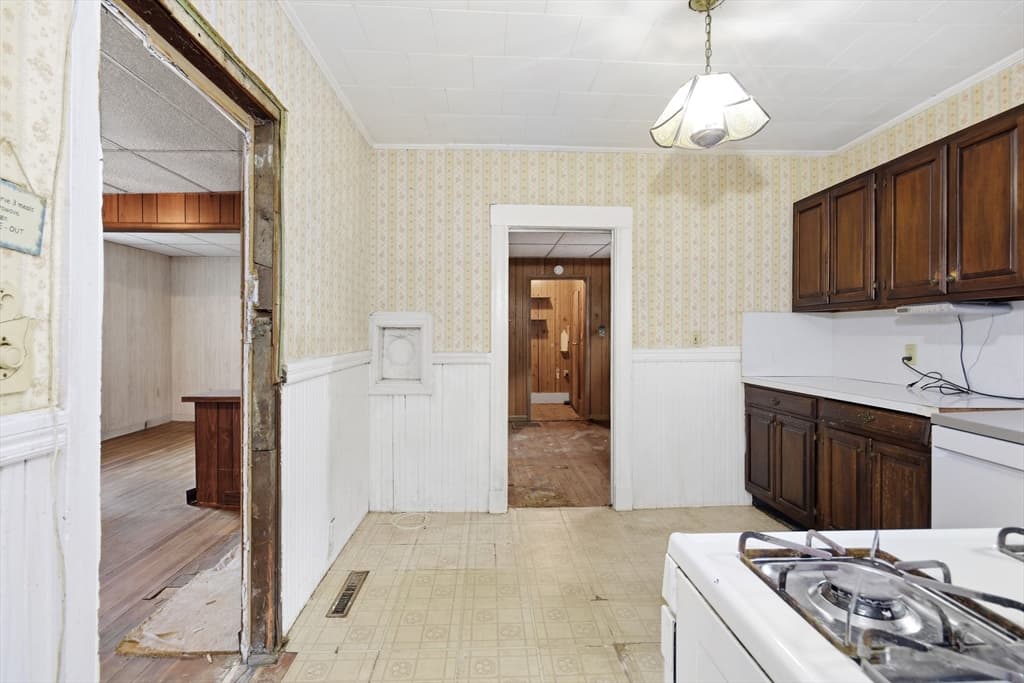 66 Calumet St, Revere MA 02151 photo 13