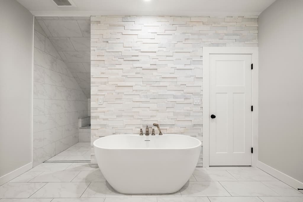 54 Canterbury St, Hingham MA 02043 photo 24