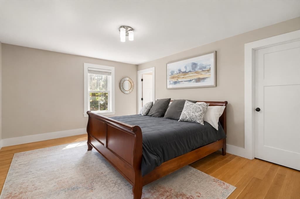 54 Canterbury St, Hingham MA 02043 photo 10