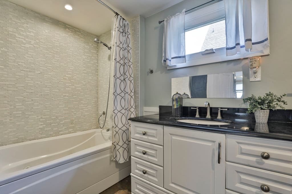 23 Bailey St, Lynn MA 01904 photo 20