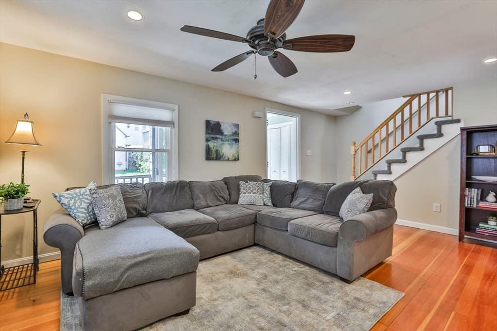 23 Bailey St, Lynn MA 01904 photo 10
