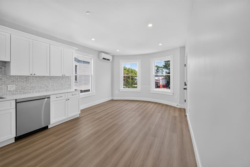 533 Washington Street # 4, Boston MA 02124 photo 2