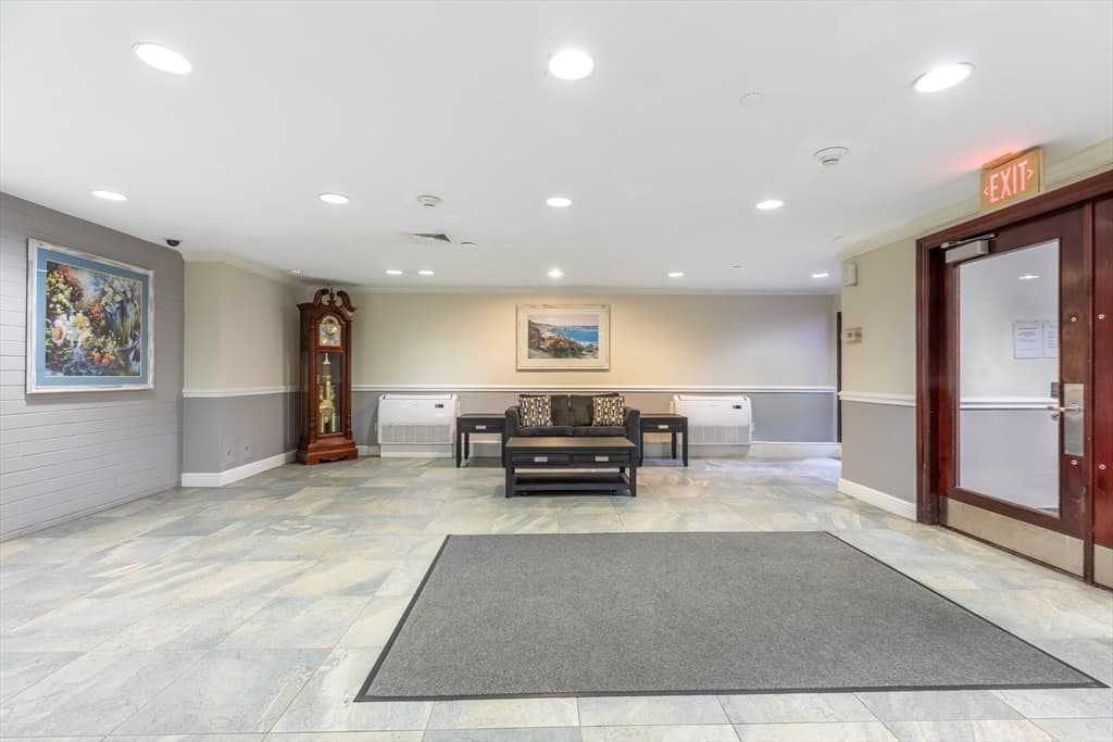 115 W Squantum St # 616, Quincy MA 02171 photo 4
