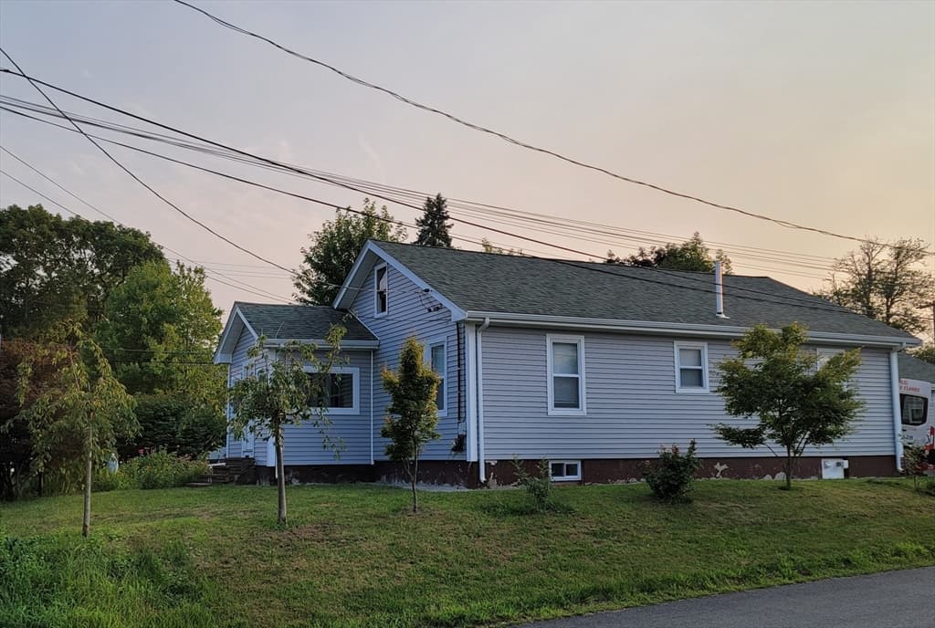 891 Granite St, Braintree MA 02184