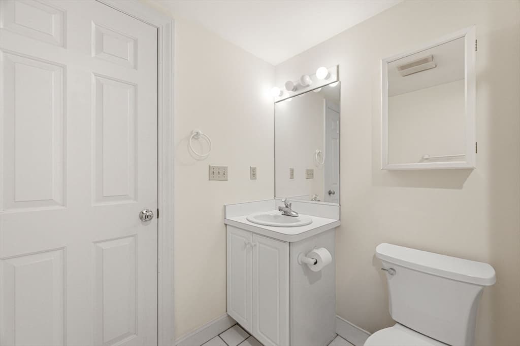 605 Middle St # 22, Braintree MA 02184 photo 29