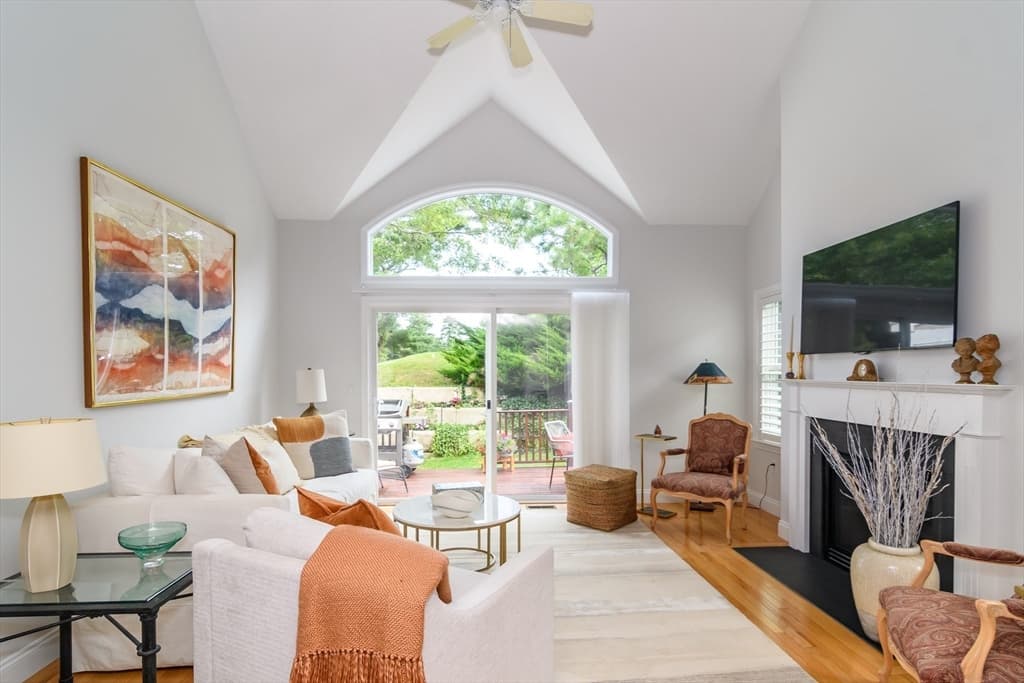 14 Sea Knoll Ct # 14, Bourne MA 02532 photo 13