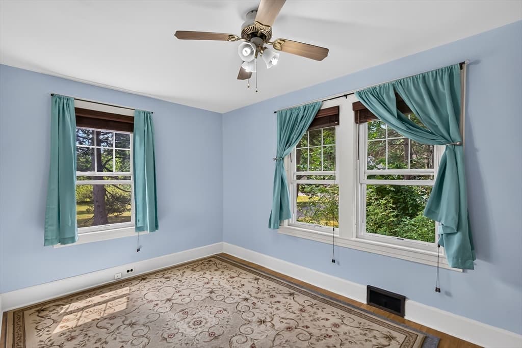 46 Tilton Ave, Lunenburg MA 01462 photo 13