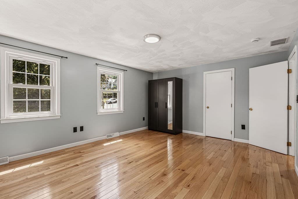 Single Family Residence at 394 Old Farm Rd, Franklin MA 02038, photo 34 of 42