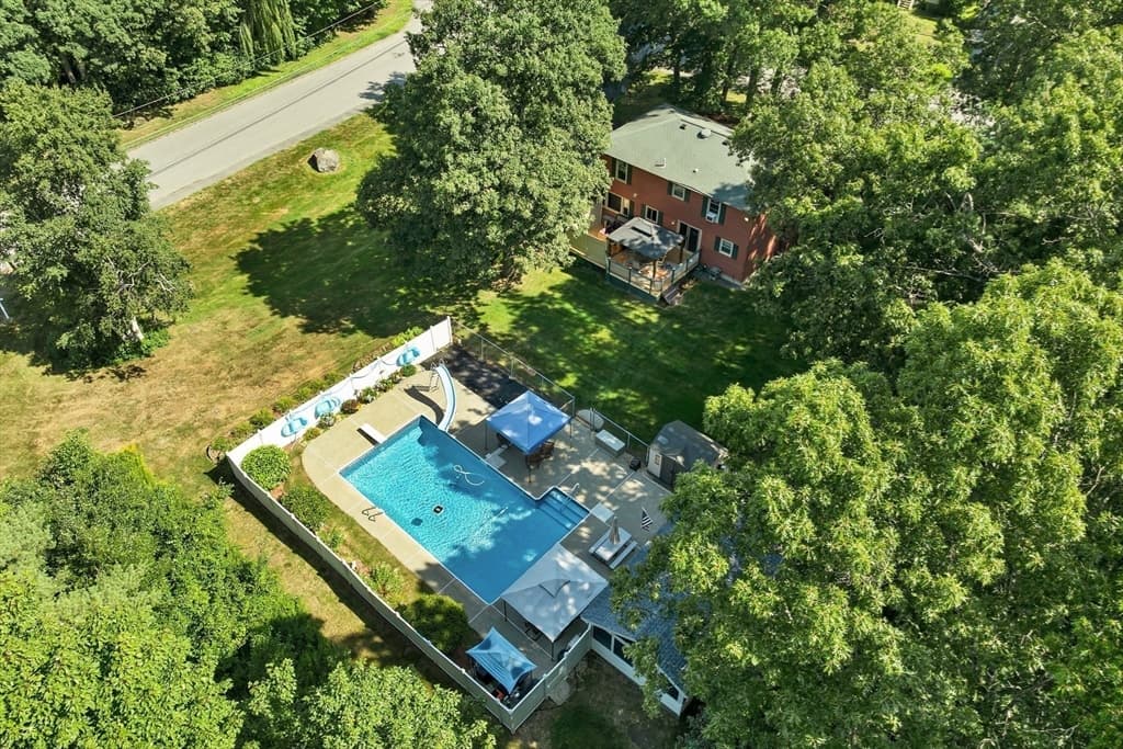 160 Pelczar Rd, Dracut MA 01826 photo 2