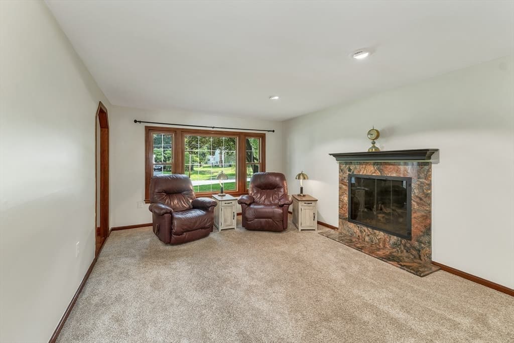 160 Pelczar Rd, Dracut MA 01826 photo 15