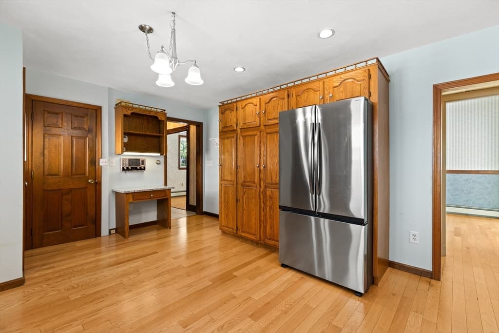 63 Oakdale Ave, Dedham MA 02026 photo 9
