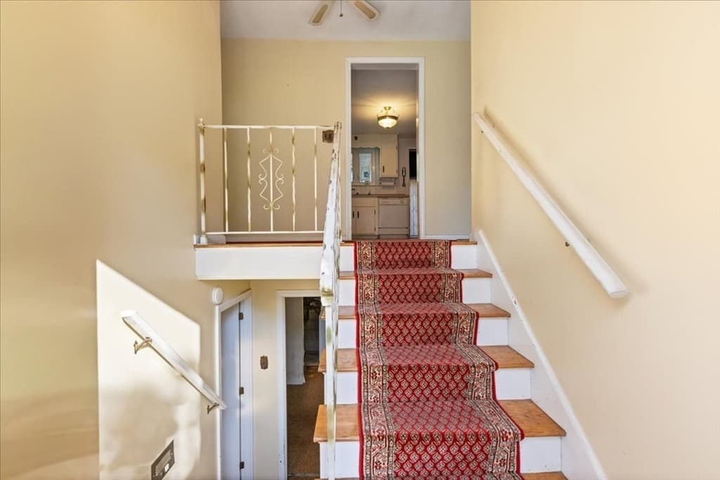 15 Blue Jay Avenue, Dracut MA 01826 photo 11