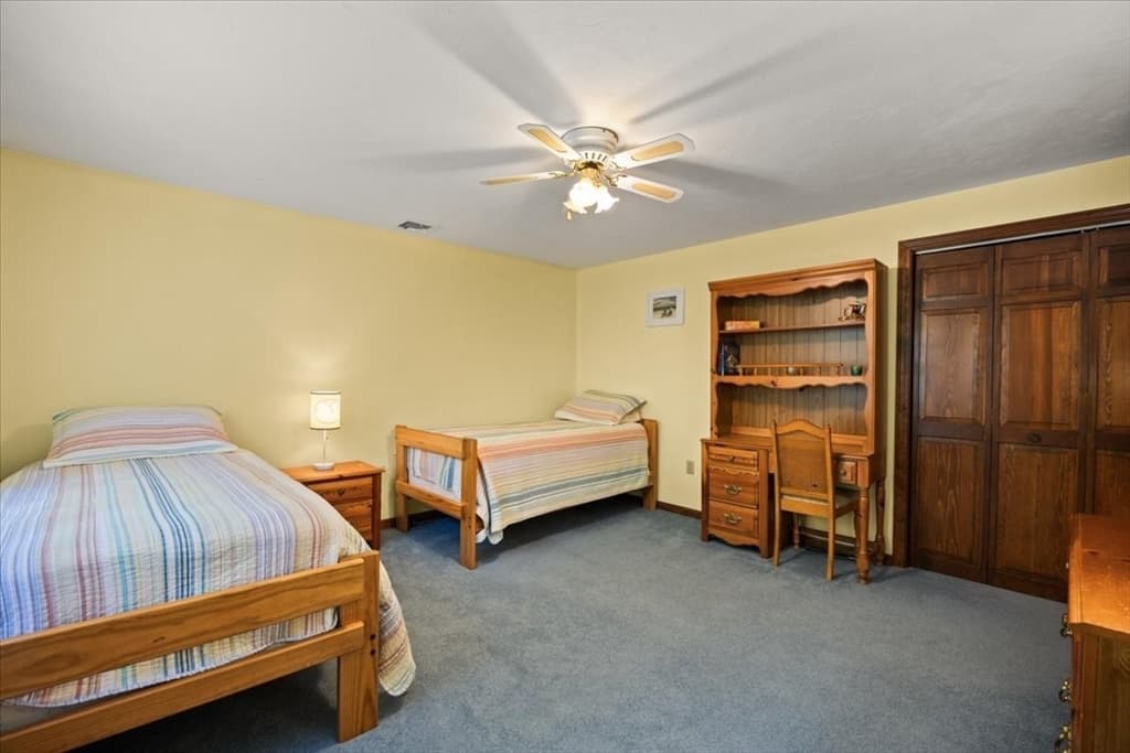 461 Hodges St, Taunton MA 02780 photo 32
